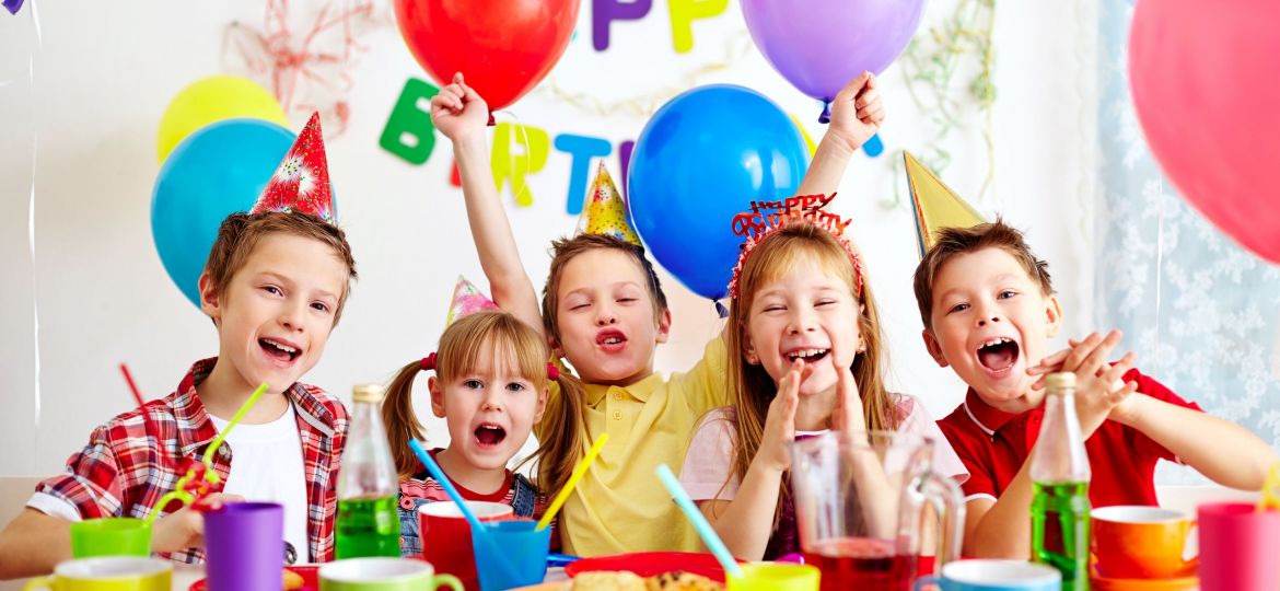 Group,Of,Adorable,Kids,Having,Fun,At,Birthday,Party